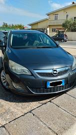 OPEL SW 1.7 CDTI Sport Tourer Cosmo - 2011