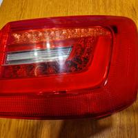 Fanalino  posteriosteriore  lato passe Audi A6 C7