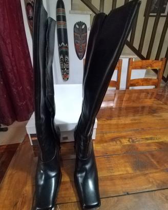 stivali Cinti in pelle di vitello nuovi 