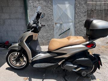Piaggio Beverly 400