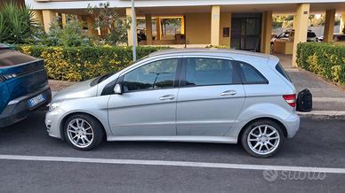 MERCEDES CLASSE B 2000CC