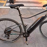 BICI TREKKING ELETTRICA RIVERSIDE 500 E