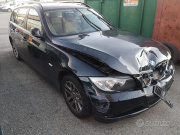 Bmw 318D E91 pezzi di ricambio