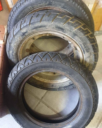 Motore vespa 50 +Cerchi vespa 50 + varie originali