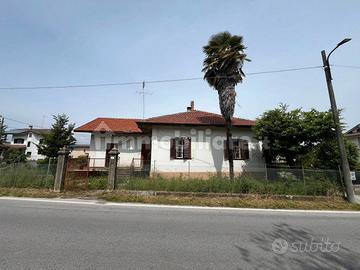 Villa Unifamiliare Madonna dell'Olmo via Roncata