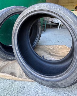 Gomme Momo Toprun M300 225/40 ZR18