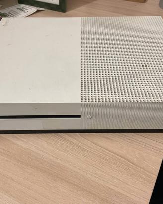 Xbox one con 13 giochi 