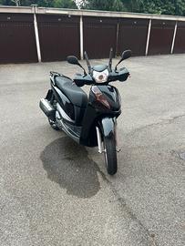 Honda sh 300 (2015)