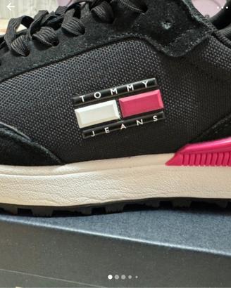 Tommy Hilfiger