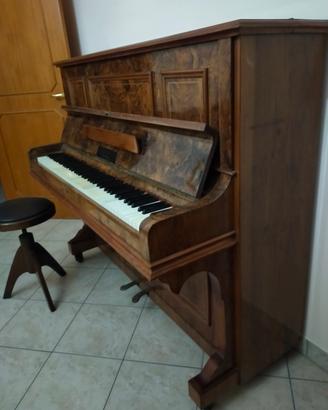 Pianoforte Verticale Antico