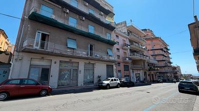 Appartamento 110mq - Da ristrutturare - Acireale