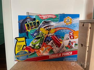 Pista per macchinine Hot Wheels Squalo Parco