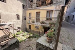MONOLOCALE A VILLENEUVE