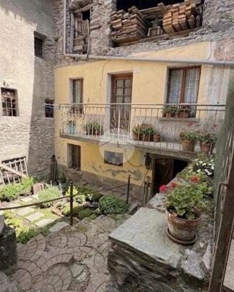MONOLOCALE A VILLENEUVE