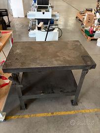 Banco 110x70 saldatura molto pesante circa 500kg l