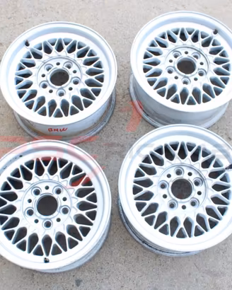 Kit N°4 cerchi in lega 7×15 KBA BMW E20