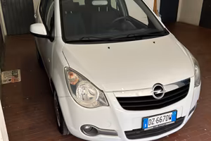Opel agila 1.0 12V
