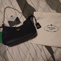 borsa prada nera, con sacca e tutto