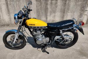 Yamaha SR 400 - 2016 + accessori