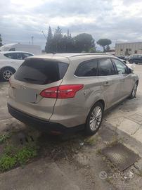 FORD FOCUS TITANIUM SW 2016