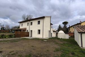 Appartamento di 120 m² con 4 locali a Vicchio