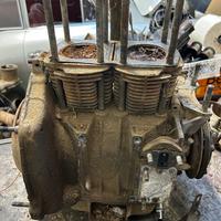 Fiat 500 F 1965 epoca 8 bulloni motore e cambio