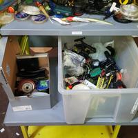 lotto di canne da pesca, mulinelli ecc..