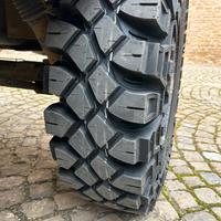 maxxis Creepy Crawler 255/85/16
