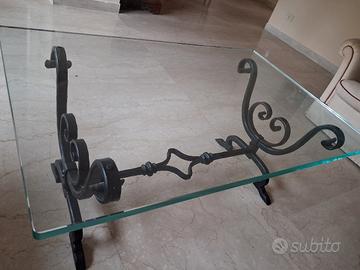tavolo in ferro battuto