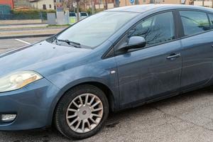 Bravo Dynamic con optional 16 V 1400cc 90CV Benzin