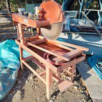 sega troncatrice per materiali edili 