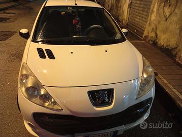 Auto Opel 206+