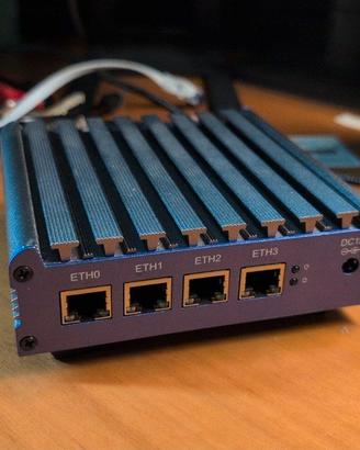 mini pc/soft router Intel 8G ram 512SSD 4x2.5gb