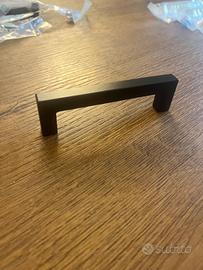 Set di 10 maniglie bianche e nere