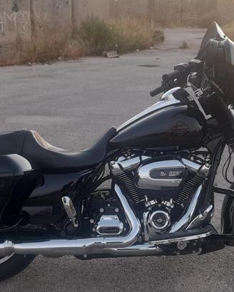 Harley Davidson Street Glide 107 permuta