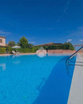 2 LOCALI A SAN TEODORO