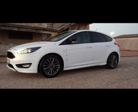 Ford focus st line diesel 2017