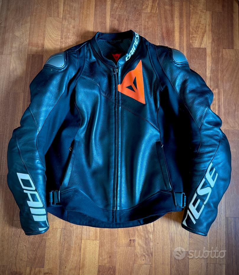 Dainese pelle 54 Accessori e ricambi moto originali - Main Image