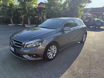MERCEDES-BENZ A 180 d premium my 16