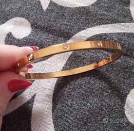 Bracciale rigido con chiusura a clip