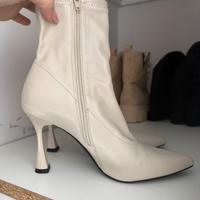 Stivaletti di pelle biachi