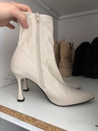 Stivaletti di pelle biachi