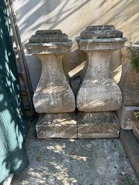 Pilastri antichi in marmo bianco