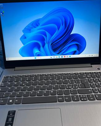 computer portatile lenovo 