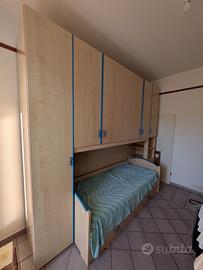Cameretta da letto con armadio a ponte