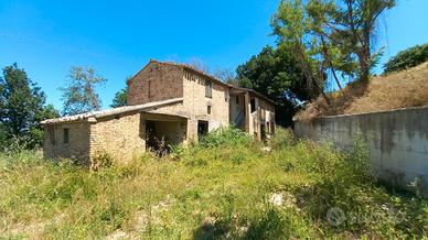 Casale da RISTRUTTURARE