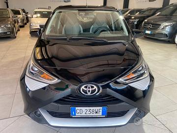 Toyota Aygo Connect 1.0 VVT-i 72 CV 5 p x-clusiv N