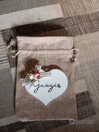 cuori in legno pirografati