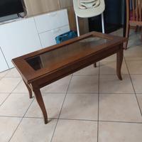 Tavolino in legno da salotto