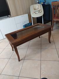 Tavolino in legno da salotto